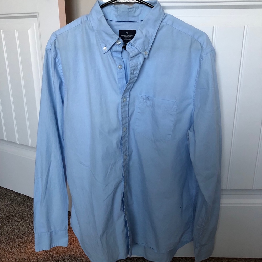 Men’s American Eagle button down